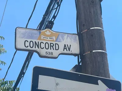 458 Concord Avenue, Toronto, On M6h 2p8