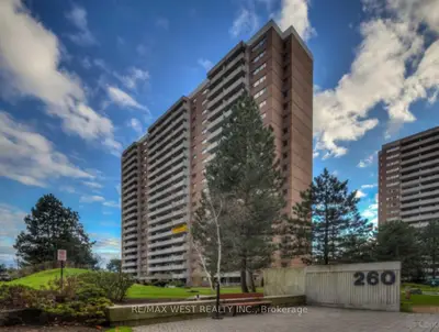 260 Scarlett Road 709, Toronto, On M6n 4x6