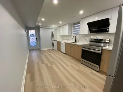 1186 Shadeland Drive Room L1, Mississauga, On L5c 1p4