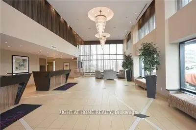 3985 Grand Park Drive 1610, Mississauga, On L5b 0h8