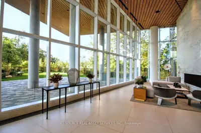 20 Brin Drive 1904, Toronto, On M8x 0b2