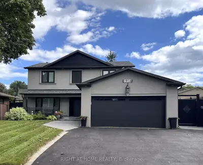1916 Pagehurst Court, Mississauga, On L4x 1y7