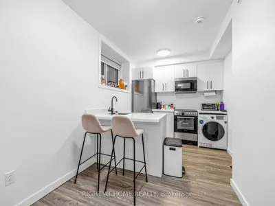 148 Glenlake Avenue 1, Toronto, On M6p 1e7