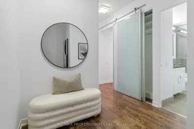 88 Park Lawn Road 1605, Toronto, On M8y 0b5