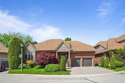 2130 Dickson Road 10, Mississauga, On L5b 1y6