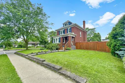 976 Lasalle Park Road, Burlington, On L7t 1n2