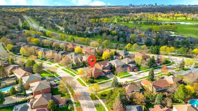 1305 Monks Passage, Oakville, On L6m 1k6