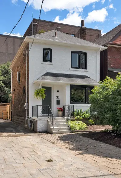 31 Russett Avenue, Toronto, On M6h 3m4