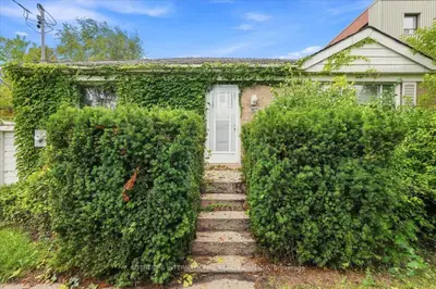 782 Marlee Avenue, Toronto, On M6b 3j9