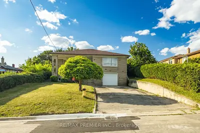 6 Canton Avenue, Toronto, On M3m 1n2