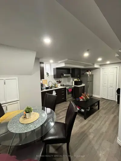 7115 Spyglass Crescent, Mississauga, On L5n 7h2