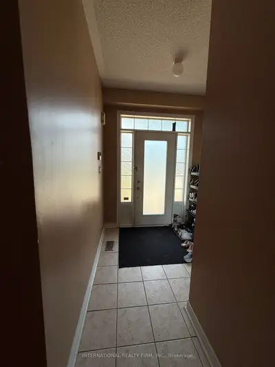 12 Fountainview Way, Brampton, On L6s 6k4
