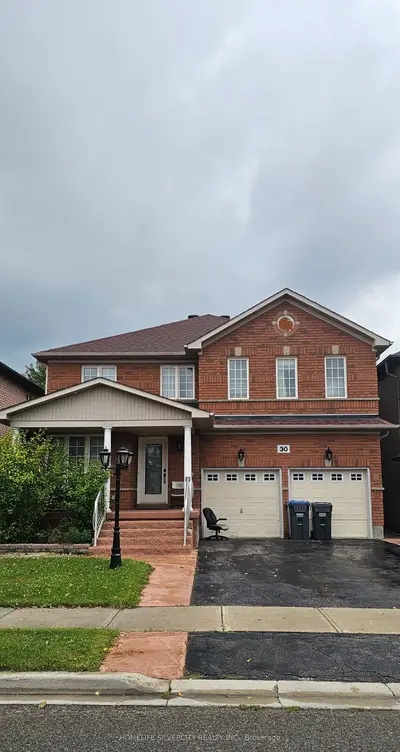 30 Fairhill Avenue, Brampton, On L7a 2e7