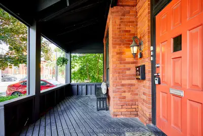 340 Pacific Avenue, Toronto, On M6p 2r1