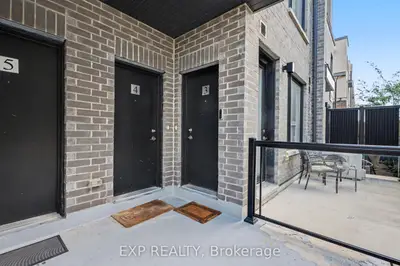 3425 Ridgeway Drive 3, Mississauga, On L5l 0b9