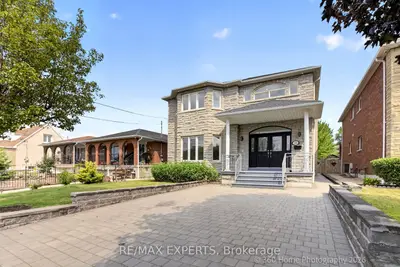 38a Marcia Avenue, Toronto, On M6b 2y5