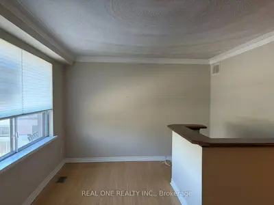 1712 Lakeshore Rd Road W Second Floor, Mississauga, On L2j 2k8