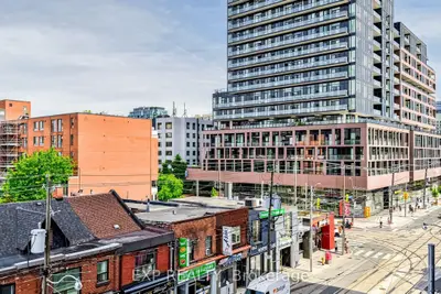 270 Dufferin Street 318, Toronto, On M6k 0h8