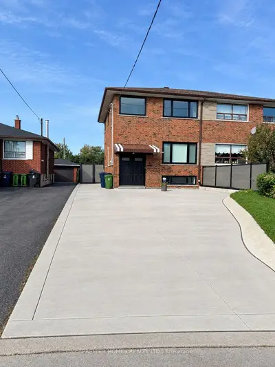 18 Turks Road, Toronto, On M3l 1s7