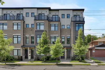 1130c Islington Avenue, Toronto, On M8z 4s4