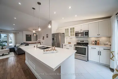 3294 Rhonda Valley Drive, Mississauga, On L5a 3e9