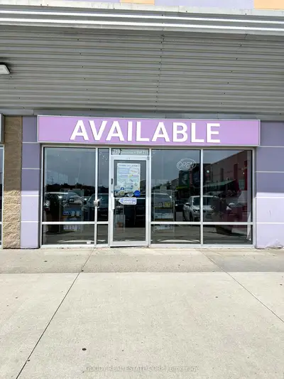 719 Central Parkway W 211, Mississauga, On L5b 4l1
