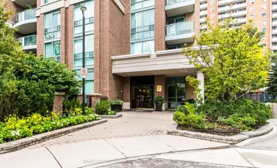 17 Michael Power Place 509, Toronto, On M9a 5g5