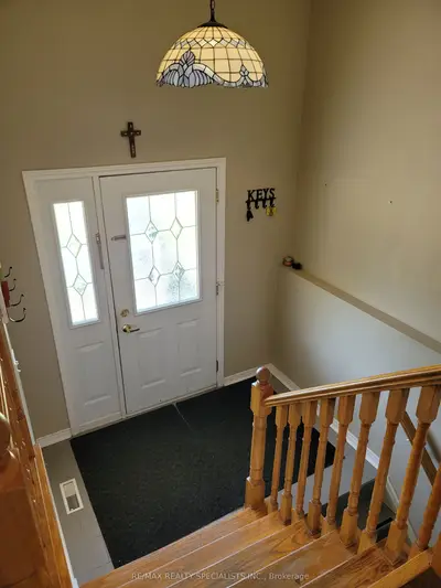 6795 Shelter Bay Road, Mississauga, On L5n 1t7