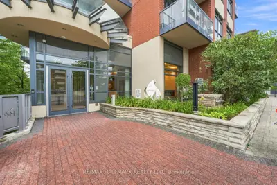 25 Fontenay Court 905, Toronto, On M9a 0c4