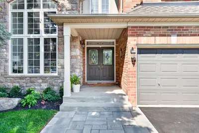 2203 Turnberry Road, Burlington, On L7m 4p9