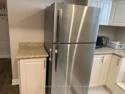 269 Elbern Markell Drive Basement, Brampton, On L6x 5k9