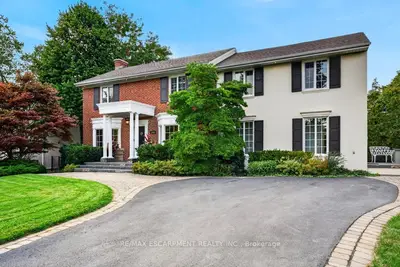 3151 Lakeshore Road, Burlington, On L7n 1a5