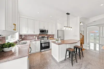1006 Briar Hill Avenue, Toronto, On M6b 1m3