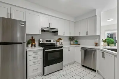 5255 Palmetto Place 71, Mississauga, On L5m 0h2