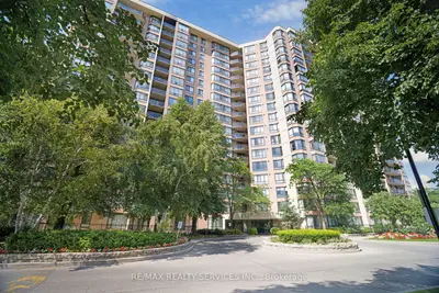 20 Cherrytree Drive 1606, Brampton, On L6y 3v1