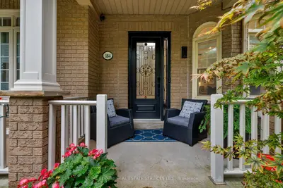 184 Gatwick Drive, Oakville, On L6h 6n1