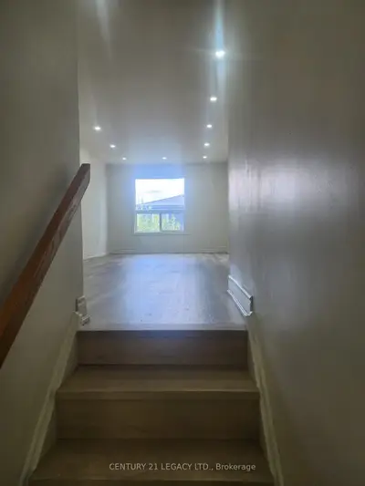 52 Rusthall Way, Brampton, On L6v 3r6