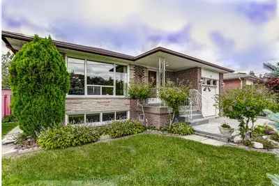 20 Taysham Crescent, Toronto, On M9v 1x2