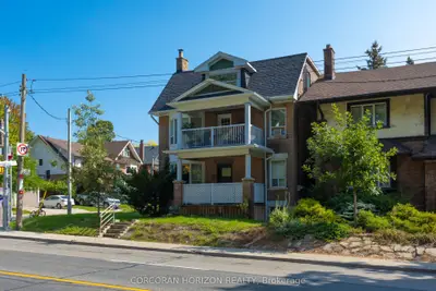 355 Parkside Drive, Toronto, On M6r 2z4
