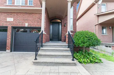 817 Brass Winds Place, Mississauga, On L5w 1t4