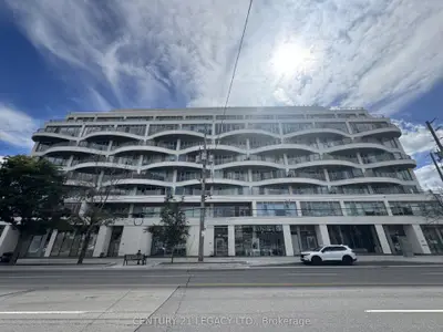 693 The Queensway, Toronto, On M8y 1l2
