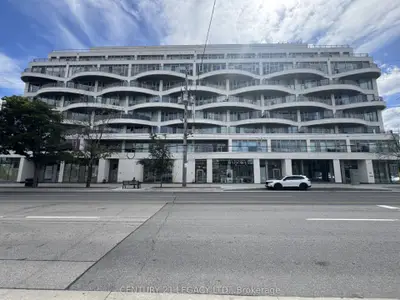693a The Queensway, Toronto, On M8y 1l2
