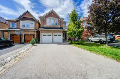 4478 Centretown Way, Mississauga, On L5r 0c6