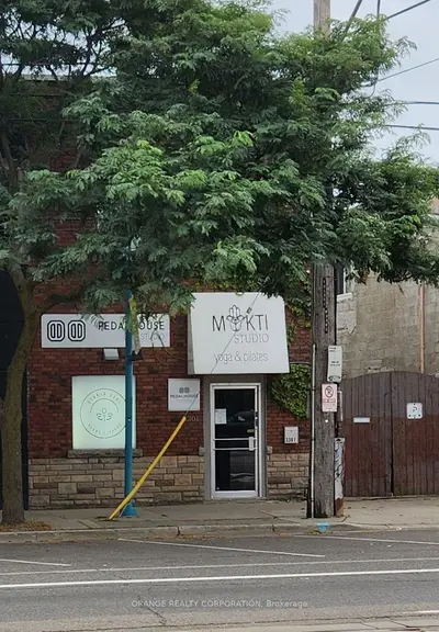 3301 Lake Shore Boulevard W 101, Toronto, On M8w 1m8