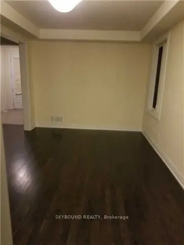 10 Villanova Road, Brampton, On L6y 2z4