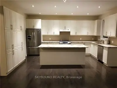 10 Villanova Road, Brampton, On L6y 2z4