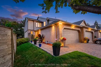 1725 The Chase 20, Mississauga, On L5m 4n3