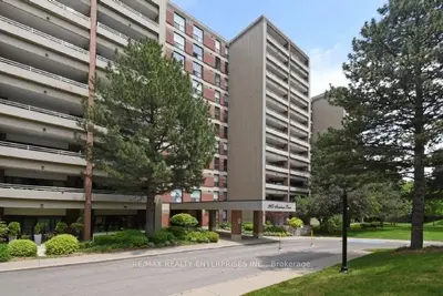 965 Inverhouse Drive #709, Mississauga, On L5j 4b4