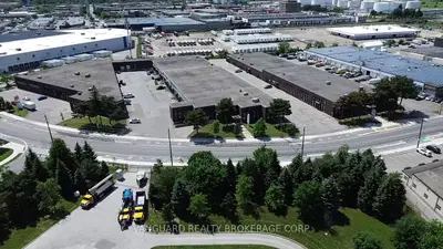 4478 Chesswood Drive 8-9, Toronto, On M3j 2b9