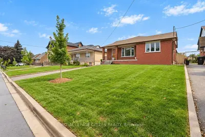 56 Calvington Drive, Toronto, On M3m 2l8